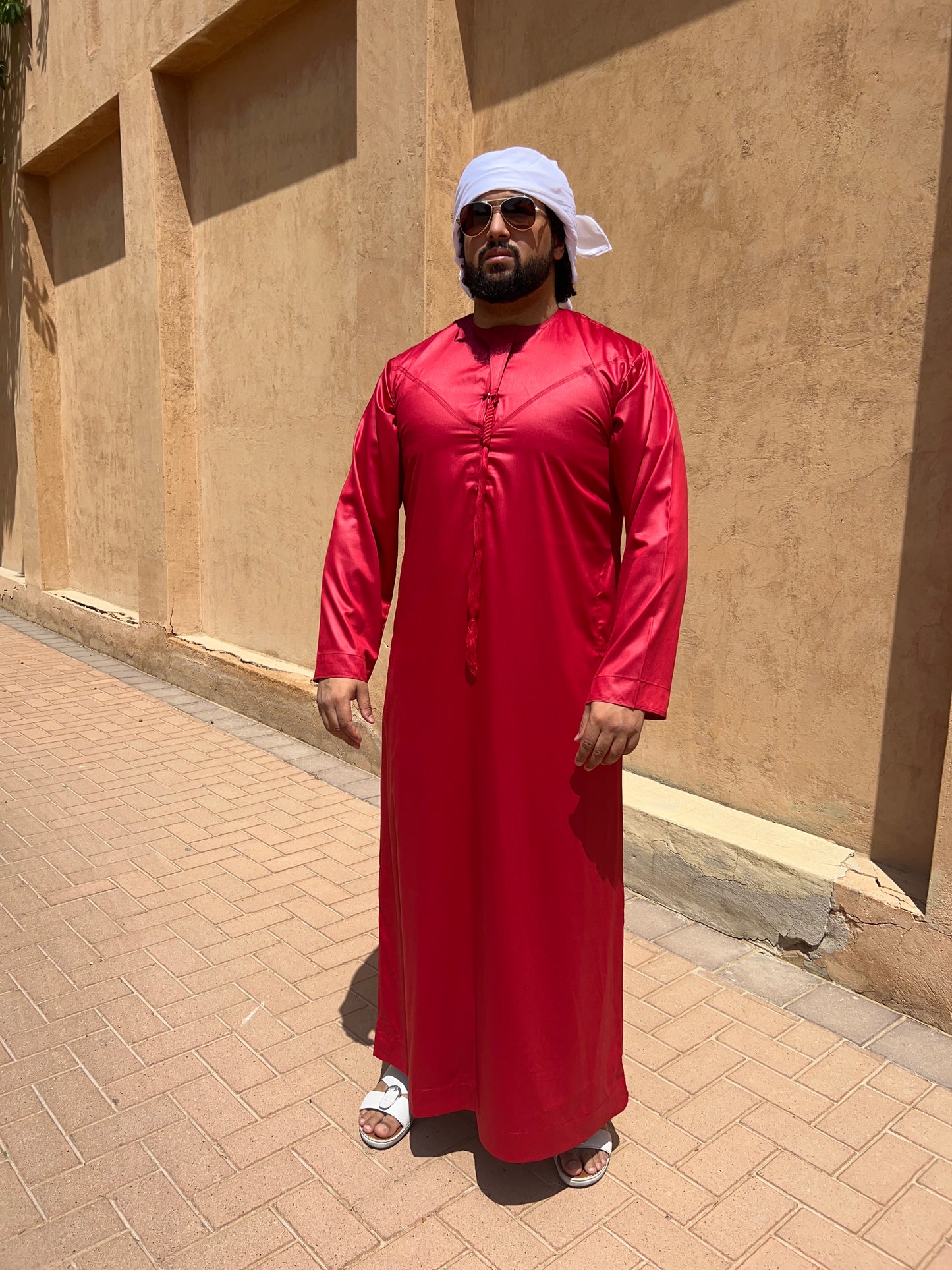 Qamis Qarmazi -Rouge Vif